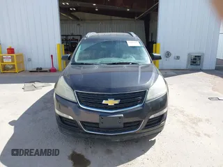 2015 Chevrolet Traverse LS z VIN 1GNKVFED4FJ323888, wystawiony jako IAAI lot #42001827 z przebiegiem 182 819 mil mil oraz . Historia ofert i sprzedaży dostępna na DreamBid. Obrazek 12.