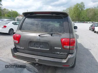 2007 Toyota Sequoia Limited with VIN 5TDBT48A57S292630, listed as a IAAI auction lot 42123231 with 245,692 mi miles and . Bid and sale history available at DreamBid. Image 16.