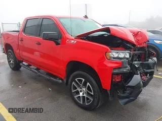2020 Chevrolet Silverado 1500 LT Trail Boss with VIN 3GCPYFED2LG411020, listed as a IAAI auction lot 41232045 with 39,962 mi miles. Bid and sale history available at carsss.com. Image 1.