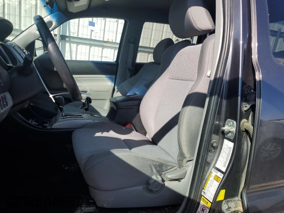2014 Toyota Tacoma with VIN 3TMLU4ENXEM135620, listed as a Copart auction lot 52013405 with 230,005 mi miles and Salvage Title. Bid and sale history available at DreamBid. Image 7.
