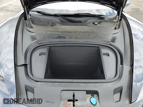 2022 Porsche Taycan 4 with VIN WP0BA2Y15NSA67206, listed as a Copart auction lot 45561263 with 10,134 mi miles and . Bid and sale history available at DreamBid. Image 11.