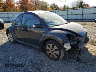 2008 Volkswagen New Beetle Coupe S with VIN 3VWPW31C78M509757, listed as a Copart auction lot 76988894 with 154,574 mi miles and Salvage Title. Bid and sale history available at carsss.com. Image 4.