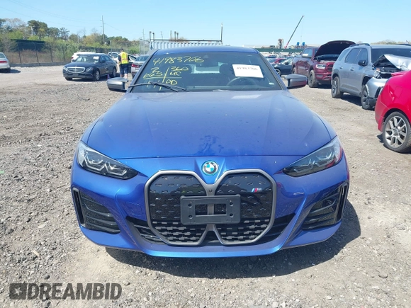 2024 BMW i4 M50 z VIN WBY33AW09RFS60679, wystawiony jako IAAI lot #41983706 z przebiegiem 2665 mil mil oraz . Historia ofert i sprzedaży dostępna na DreamBid. Obrazek 12.