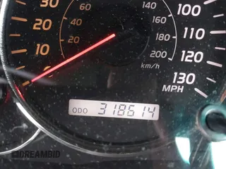 2003 Lexus GX 470 with VIN JTJBT20X130009669, listed as a IAAI auction lot 42196509 with 318,614 mi miles and . Bid and sale history available at DreamBid. Image 15.