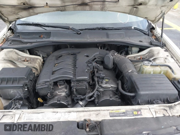 2005 Dodge Magnum SE with VIN 2D4FV48V55H680003, listed as a IAAI auction lot 41720084 with 239,029 mi miles. Bid and sale history available at carsss.com. Image 10.