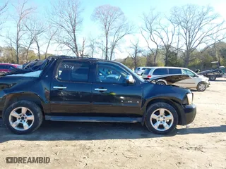 2012 Chevrolet Suburban LT with VIN 1GNSCJE06CR328478, listed as a IAAI auction lot 41339274 with 339,974 mi miles. Bid and sale history available at carsss.com. Image 14.