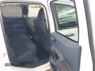 2022 Ford Maverick XL with VIN 3FTTW8E9XNRA95501, listed as a IAAI auction lot 41529290 with 33,664 mi miles and . Bid and sale history available at DreamBid. Image 8.