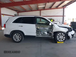 2015 Kia Sorento EX with VIN 5XYKU4A74FG577696, listed as a IAAI auction lot 41870637 with 129,400 mi miles. Bid and sale history available at carsss.com. Image 13.