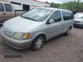 2003 Toyota Sienna LE with VIN 4T3ZF13C83U542299, listed as a IAAI auction lot 42121993 with 229,609 mi miles. Bid and sale history available at carsss.com. Image 2.