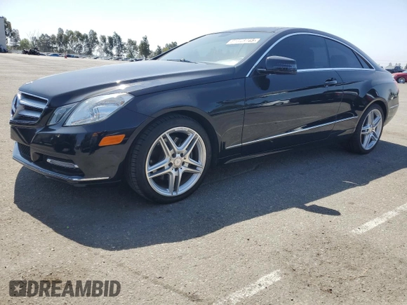 2013 Mercedes-Benz E 350 z VIN WDDKJ5KB6DF198576, wystawiony jako Copart lot #61848745 z przebiegiem 88 610 mil mil oraz Szkoda całkowita • Salvage title. Historia ofert i sprzedaży dostępna na DreamBid. Obrazek 1.