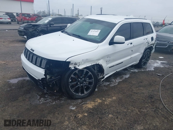 2020 Jeep Grand Cherokee Altitude z VIN 1C4RJFAG6LC206297, wystawiony jako IAAI lot #41707809 z przebiegiem 105 216 mil mil oraz . Historia ofert i sprzedaży dostępna na DreamBid. Obrazek 2.