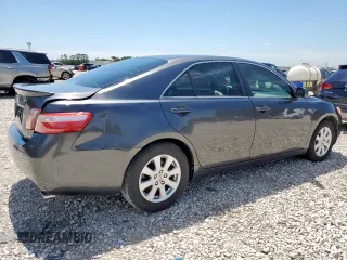 2009 Toyota Camry LE z VIN 4T1BK46K09U093428, wystawiony jako Copart lot #58487025 z przebiegiem 114 684 mil mil oraz Szkoda całkowita • Salvage title. Historia ofert i sprzedaży dostępna na DreamBid. Obrazek 3.