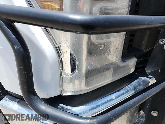 2019 Ford F-250 XL z VIN 1FT7W2B66KEC90809, wystawiony jako IAAI lot #42845140 z przebiegiem 204 526 mil mil oraz . Historia ofert i sprzedaży dostępna na DreamBid. Obrazek 27.