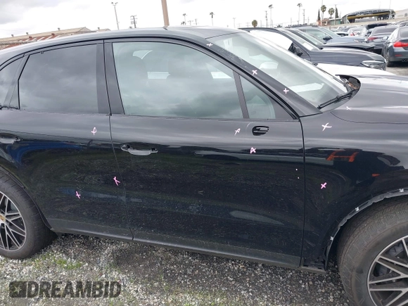 2024 Porsche Cayenne z VIN WP1AA2AY4RDA14120, wystawiony jako IAAI lot #41477355 z przebiegiem 3 134 mil mil oraz . Historia ofert i sprzedaży dostępna na DreamBid. Obrazek 14.