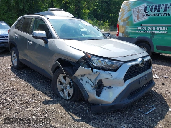 2021 Toyota RAV4 XLE с VIN 2T3P1RFV2MC177476, выставлен на аукционе IAAI как лот 42603949 с пробегом 39 457 миль миль и . История ставок и продаж доступна на DreamBid. Изображение 1.