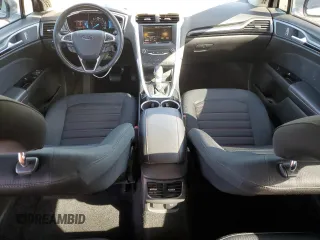 2013 Ford Fusion SE Hybrid z VIN 3FA6P0LU8DR325849, wystawiony jako Copart lot #53520515 z przebiegiem 93 615 mil mil oraz Czysty tytuł • Clean title. Historia ofert i sprzedaży dostępna na DreamBid. Obrazek 8.