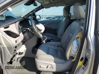 2019 Toyota Sienna XLE Auto Access Seat with VIN 5TDYZ3DC4KS993338, listed as a Copart auction lot 44029395 with 71,430 mi miles and Salvage Title. Bid and sale history available at carsss.com. Image 7.