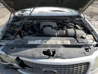 2002 Ford Expedition Eddie Bauer z VIN 1FMRU17L32LA35548, wystawiony jako Copart lot #48061335 z przebiegiem Nie podano mil oraz Szkoda całkowita • Salvage title. Historia ofert i sprzedaży dostępna na DreamBid. Obrazek 12.