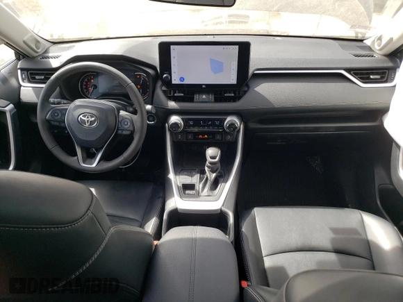 2023 Toyota RAV4 XLE Premium z VIN 2T3A1RFV3PC346205, wystawiony jako Copart lot #53390755 z przebiegiem 30 224 mil mil oraz Szkoda całkowita • Salvage title. Historia ofert i sprzedaży dostępna na DreamBid. Obrazek 8.
