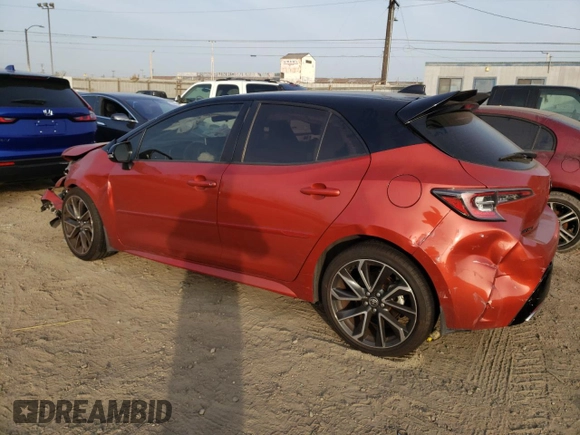 2020 Toyota Corolla Hatchback XSE with VIN JTNC4RBE0L3088254, listed as a Copart auction lot 87093054 with 43,952 mi miles and Salvage Title. Bid and sale history available at carsss.com. Image 2.