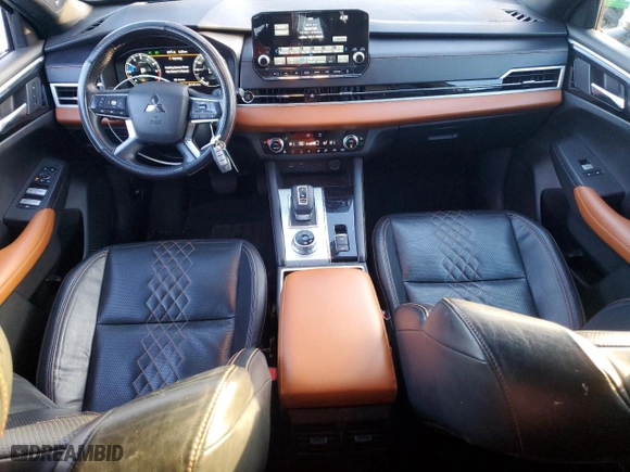 2022 Mitsubishi Outlander SEL with VIN JA4J4VA86NZ040204, listed as a Copart auction lot 44104685 with 38,401 mi miles and Salvage Title. Bid and sale history available at carsss.com. Image 8.