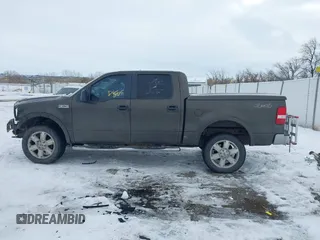 2008 Ford F-150 XLT z VIN 1FTPW14V18FB71129, wystawiony jako IAAI lot #41252246 z przebiegiem 282 129 mil mil oraz . Historia ofert i sprzedaży dostępna na DreamBid. Obrazek 15.