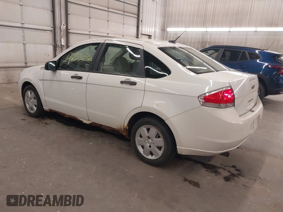 2010 Ford Focus S z VIN 1FAHP3EN6AW298708, wystawiony jako IAAI lot #42330720 z przebiegiem 210 067 mil mil oraz . Historia ofert i sprzedaży dostępna na DreamBid. Obrazek 3.