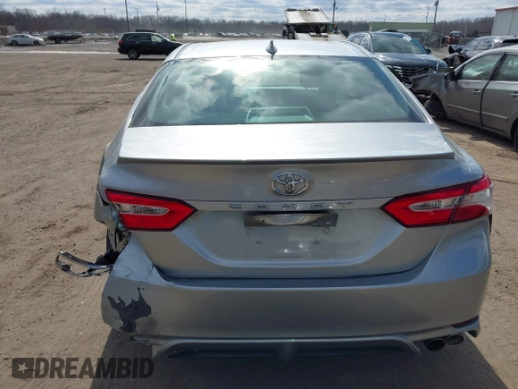 2020 Toyota Camry SE with VIN 4T1G11AKXLU941014, listed as a IAAI auction lot 41623517 with 109,172 mi miles. Bid and sale history available at carsss.com. Image 16.