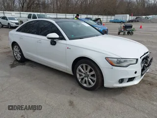 2013 Audi A6 Premium Plus z VIN WAUGGAFC3DN081065, wystawiony jako IAAI lot #41931342 z przebiegiem 136 570 mil mil oraz . Historia ofert i sprzedaży dostępna na DreamBid. Obrazek 1.