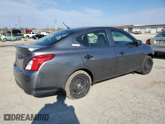 2017 Nissan Versa S Plus z VIN 3N1CN7AP5HL832485, wystawiony jako Copart lot #50320785 z przebiegiem 83 767 mil mil oraz Szkoda całkowita • Salvage title. Historia ofert i sprzedaży dostępna na DreamBid. Obrazek 3.