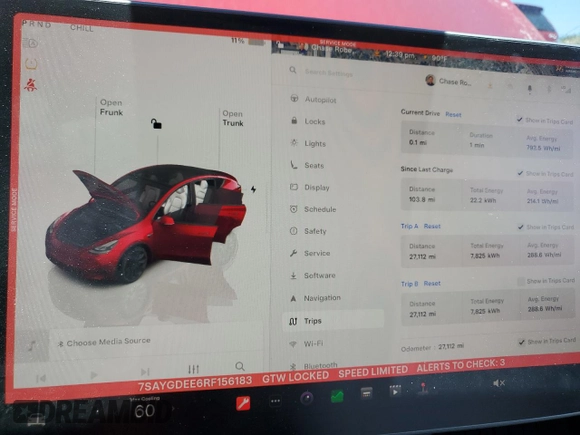2024 Tesla Model Y Long Range z VIN 7SAYGDEE6RF156183, wystawiony jako Copart lot #61410155 z przebiegiem 27 112 mil mil oraz Szkoda całkowita • Salvage title. Historia ofert i sprzedaży dostępna na DreamBid. Obrazek 9.