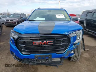 2024 GMC Terrain SLE with VIN 3GKALTEG1RL151176, listed as a IAAI auction lot 41441859 with 10,706 mi miles. Bid and sale history available at carsss.com. Image 12.