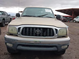 2002 Toyota Tacoma PreRunner with VIN 5TEGN92N62Z114245, listed as a IAAI auction lot 41750547 with 447,751 mi miles and . Bid and sale history available at DreamBid. Image 6.