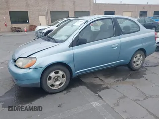 2000 Toyota ECHO z VIN JTDAT1237Y0048597, wystawiony jako IAAI lot #42120794 z przebiegiem 182 312 mil mil oraz . Historia ofert i sprzedaży dostępna na DreamBid. Obrazek 2.