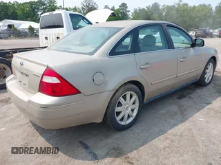 2005 Ford Five Hundred Limited with VIN 1FAHP25175G135427, listed as a IAAI auction lot 42383896 with 299,427 mi miles and . Bid and sale history available at DreamBid. Image 4.