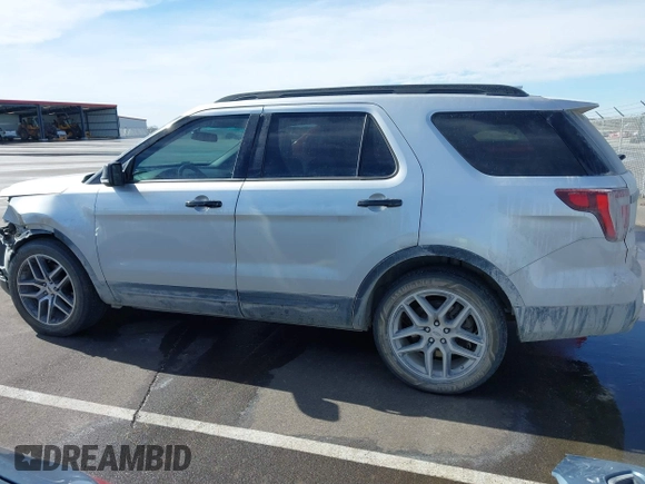 2016 Ford Explorer Sport with VIN 1FM5K8GT2GGB06056, listed as a IAAI auction lot 41643475 with 186,755 mi miles and . Bid and sale history available at carsss.com. Image 14.