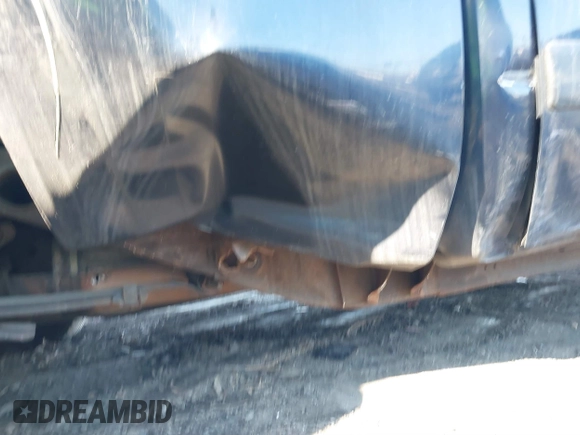 2008 Chevrolet Silverado 1500 1LT with VIN 2GCEC19J081208622, listed as a IAAI auction lot 41684612 with 253,258 mi miles and . Bid and sale history available at DreamBid. Image 11.