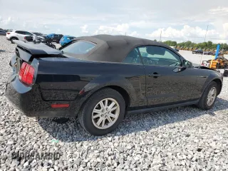2006 Ford Mustang Standard z VIN 1ZVFT84N965254742, wystawiony jako Copart lot #61816475 z przebiegiem 111 655 mil mil oraz Czysty tytuł • Clean title. Historia ofert i sprzedaży dostępna na DreamBid. Obrazek 3.
