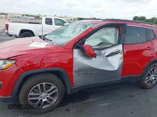 2019 Jeep Compass Latitude with VIN 3C4NJCBB8KT843811, listed as a IAAI auction lot 42442207 with 83,608 mi miles and . Bid and sale history available at DreamBid. Image 6.