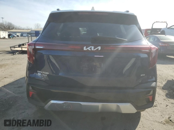 2024 Kia Seltos S z VIN KNDEUCAA2R7516206, wystawiony jako Copart lot #50597465 z przebiegiem 19 051 mil mil oraz Szkoda całkowita • Salvage title. Historia ofert i sprzedaży dostępna na DreamBid. Obrazek 6.