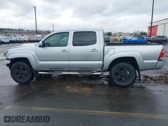 2008 Toyota Tacoma PreRunner with VIN 5TEJU62N88Z517191, listed as a IAAI auction lot 41515565 with 106,699 mi miles. Bid and sale history available at carsss.com. Image 15.