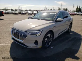 2022 Audi e-tron Premium with VIN WA1AAAGE0NB024295, listed as a Copart auction lot 65237562 with NaN miles. Bid and sale history available at carsss.com. Image 2.