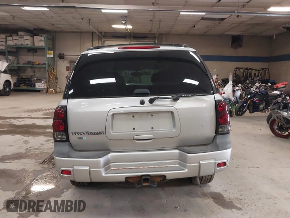 2005 Chevrolet TrailBlazer LT with VIN 1GNDT13S252171914, listed as a IAAI auction lot 39875176 with 112,862 mi miles and . Bid and sale history available at DreamBid. Image 15.