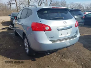 2011 Nissan Rogue S z VIN JN8AS5MV9BW310878, wystawiony jako IAAI lot #41780176 z przebiegiem 160 532 mil mil oraz . Historia ofert i sprzedaży dostępna na DreamBid. Obrazek 3.
