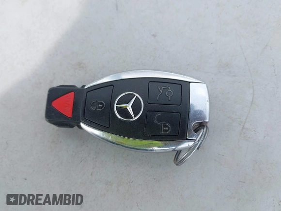 2018 Mercedes-Benz C 300 with VIN 55SWF4JB2JU258957, listed as a IAAI auction lot 42058233 with 61,788 mi miles and . Bid and sale history available at DreamBid. Image 11.