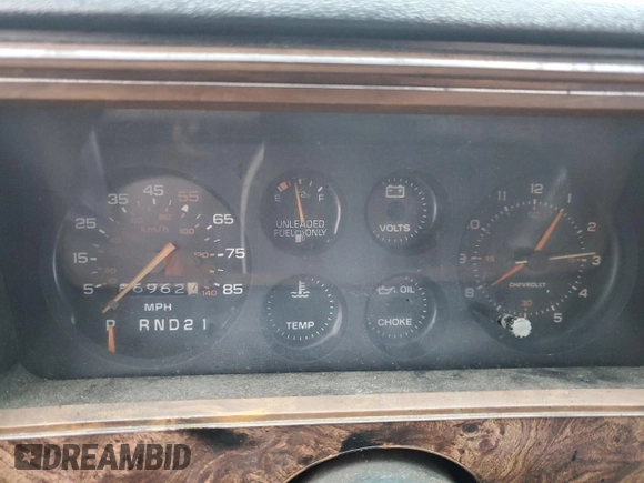 1981 Chevrolet Monte Carlo z VIN 1G1AZ37K7BB423127, wystawiony jako Copart lot #51288275 z przebiegiem 86 962 mil mil oraz Tytuł czysty. Historia ofert i sprzedaży dostępna na DreamBid. Obrazek 9.