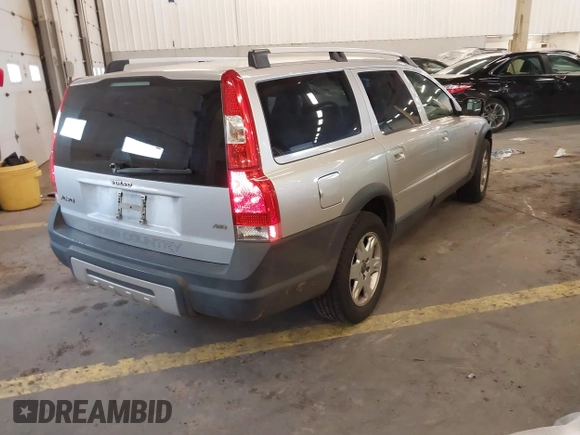 2005 Volvo XC70 with VIN YV1SZ592651196201, listed as a IAAI auction lot 41507550 with 244,252 mi miles and . Bid and sale history available at DreamBid. Image 4.