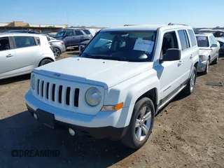 2011 Jeep Patriot Latitude with VIN 1J4NT1GB0BD105816, listed as a IAAI auction lot 41330180 with 143,431 mi miles. Bid and sale history available at carsss.com. Image 17.