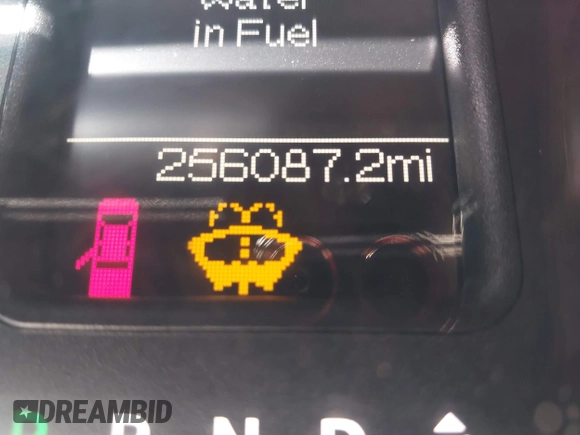 2018 Ram 2500 Tradesman z VIN 3C6UR5CL1JG390282, wystawiony jako IAAI lot #42133001 z przebiegiem 256 087 mil mil oraz . Historia ofert i sprzedaży dostępna na DreamBid. Obrazek 15.