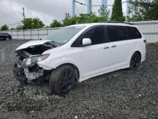 2014 Toyota Sienna SE с VIN 5TDXK3DC7ES447878, выставлен на аукционе Copart как лот 56487005 с пробегом 105 577 миль миль и Списание • Salvage title. История ставок и продаж доступна на DreamBid. Изображение 1.
